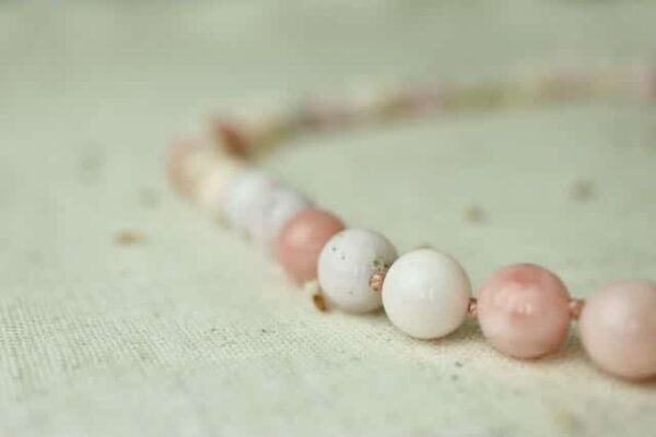pinkopaal collier goud