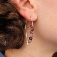 gouden oorbellen met spinel