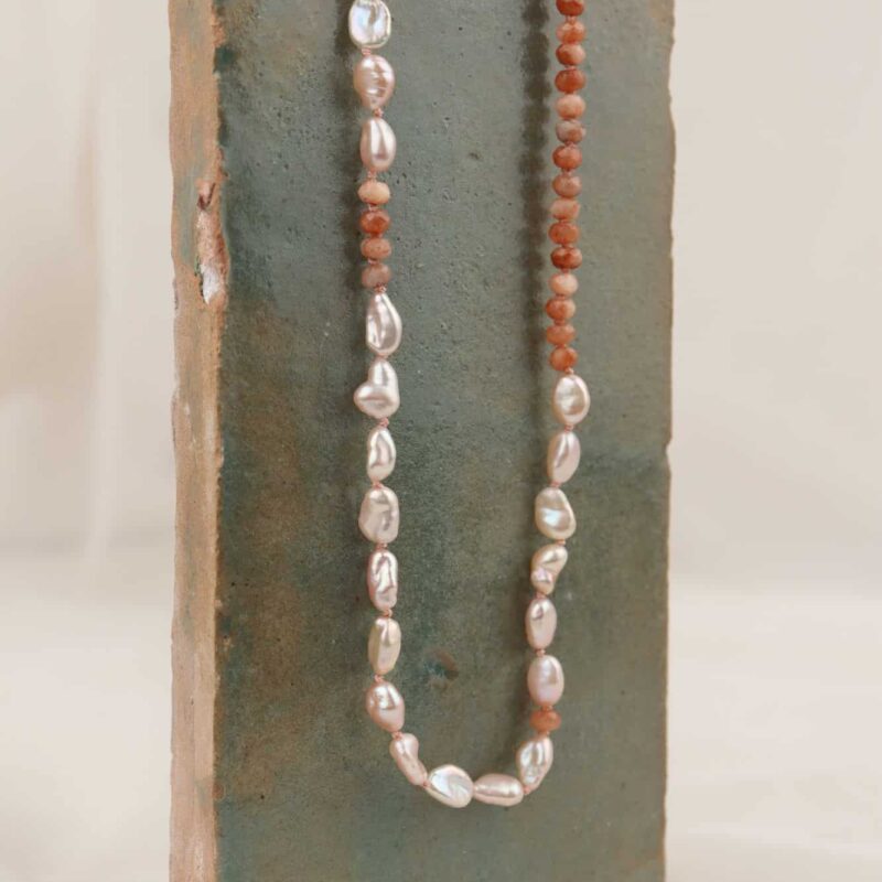 Collier met keshi parels en jade goud