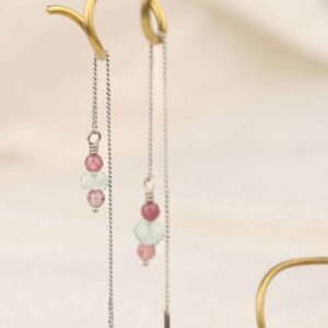 witgouden oorhangers met edelsteentjes