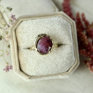 Ring Maia met robijn en diamant