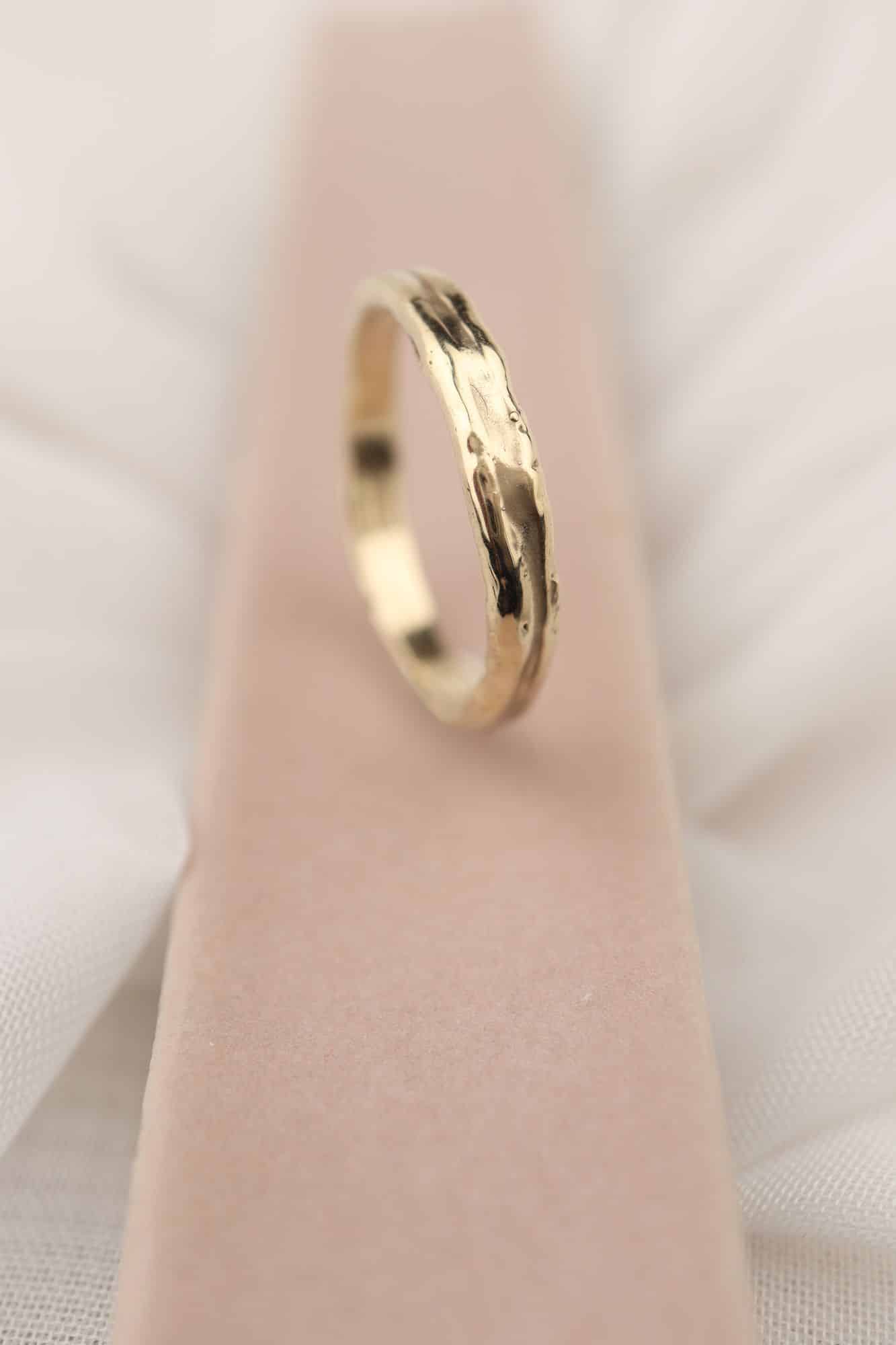 Tera - gevouwen geelgouden ring