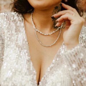 Collier met witte keshi parels en zirkoon witgoud