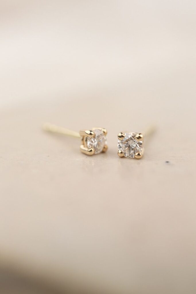 oorstekers met diamant