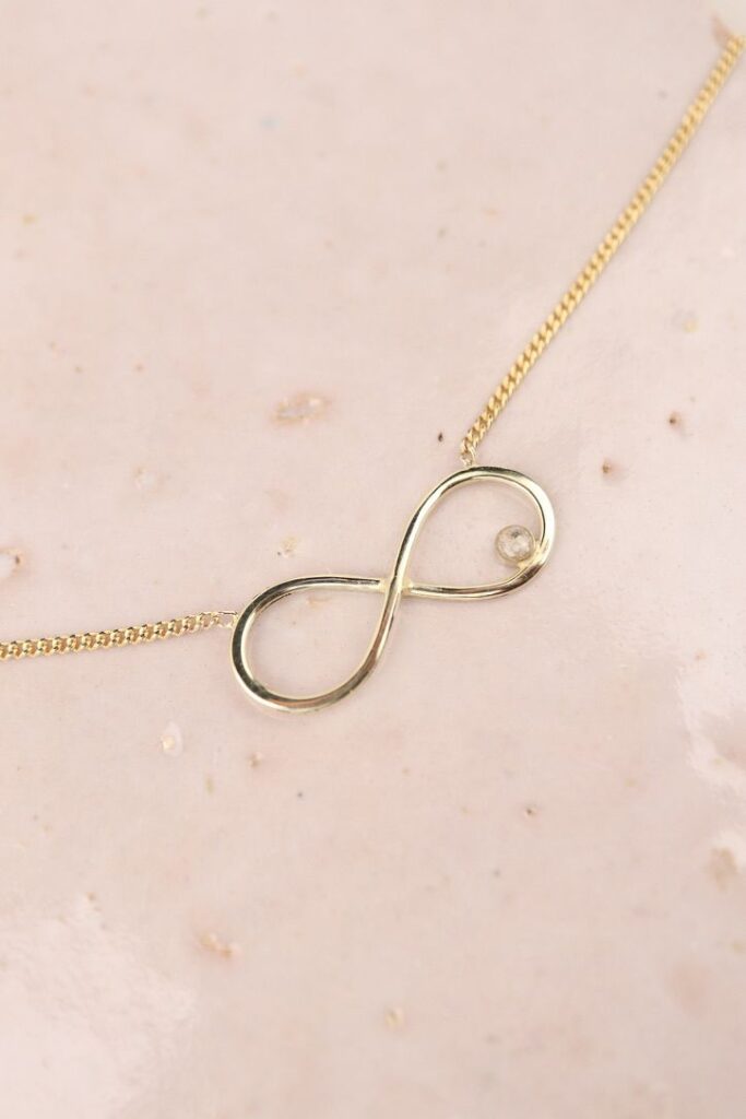 assieraad met infinity atelier aroha